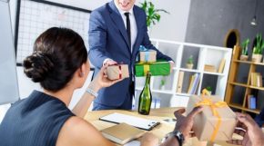 quà tặng sếp thăng chức
