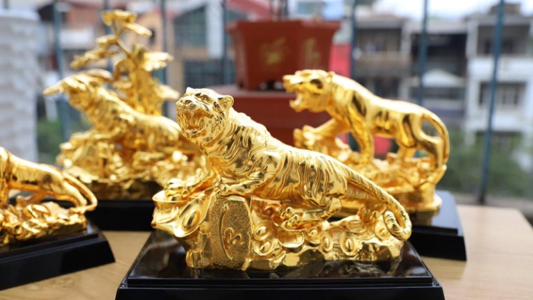 quà tặng sếp nam thăng chức quà tặng sếp nam thăng chức