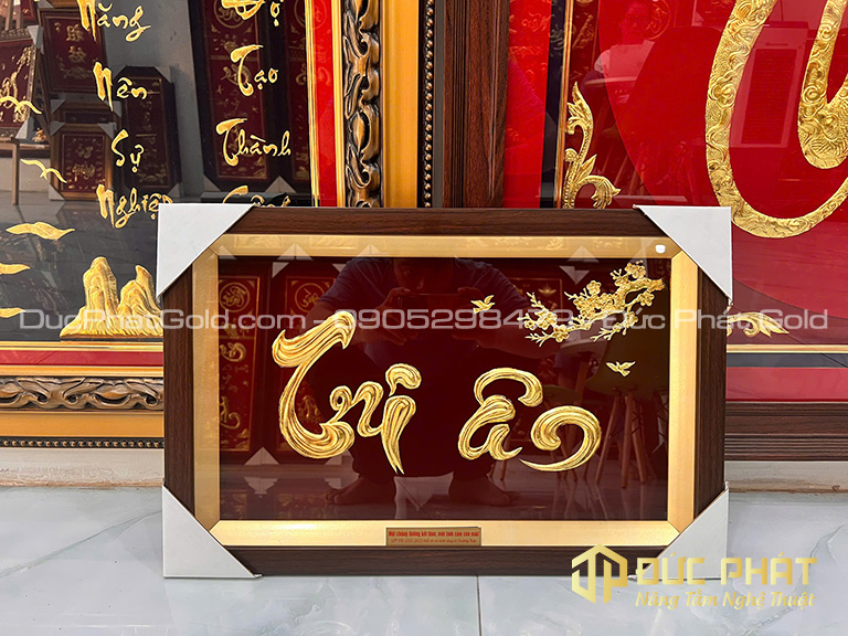 tranh chữ tri ân dát vàng
