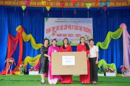 quà tặng lưu niệm cho trường mầm non