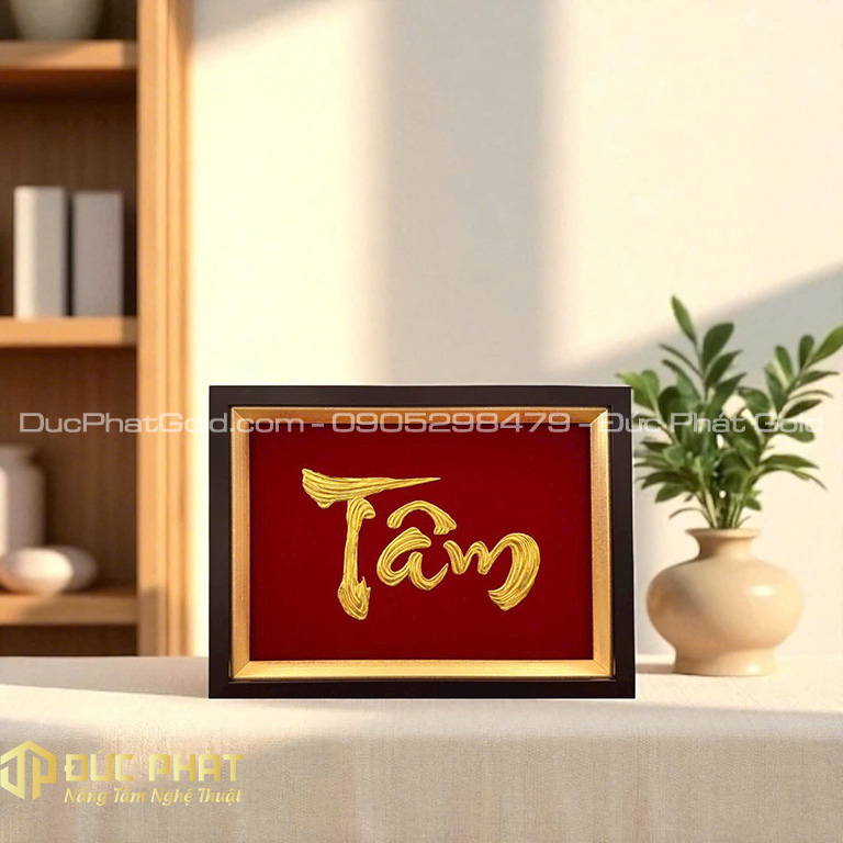 Tranh chữ Tâm thư pháp dát vàng