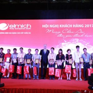 quà tặng hội nghị khách hàng