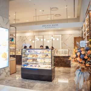 quà tặng khai trương tiệm bánh