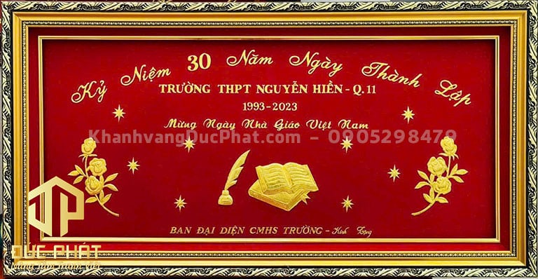 khánh vàng kỉ niệm thành lập trường