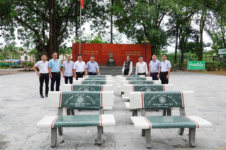 ghế đá