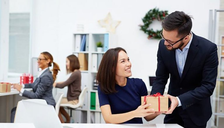 Bí quyết chọn quà cho người thành đạt