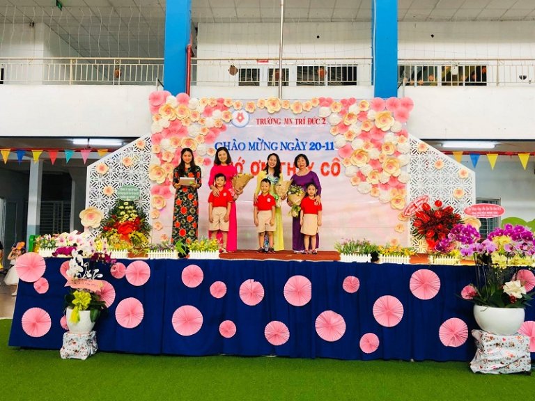 Lời chúc sâu sắc dành cho các cô 