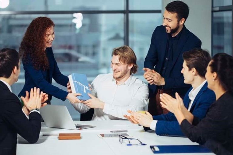 Lời chúc chia tay sếp nam chuyển công tác