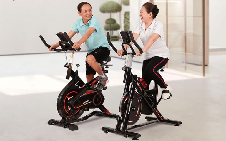 tặng xe đạp thể dục cố định