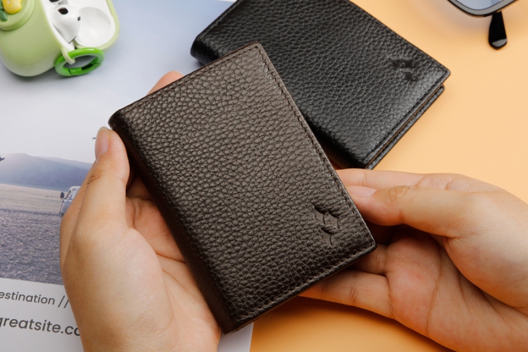 Ví da sang trọng