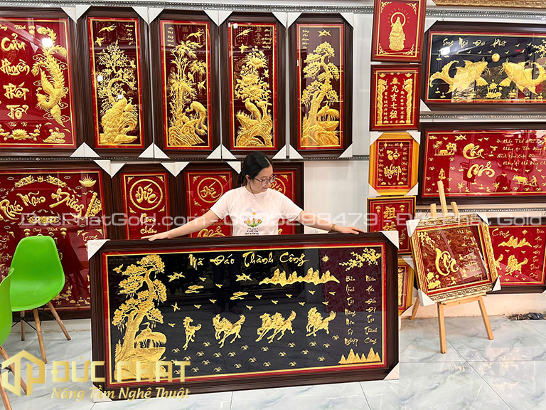 tranh hợp tuổi canh thân 1980 treo phòng khách 