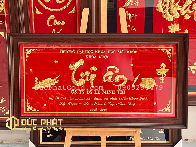 quà tặng thầy cô hiệu trưởng